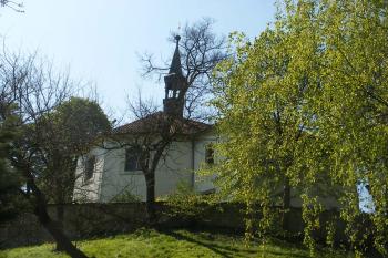 Kostel v Církvici (© Jiří Špaček, 04/2016)