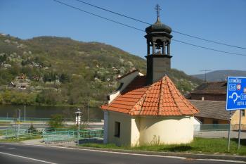 Kaple Sebuzín (© Jiří Špaček, 04/2016)