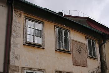 Budova děkanství proti kostelu ( © Ivan Grisa 03/2009)