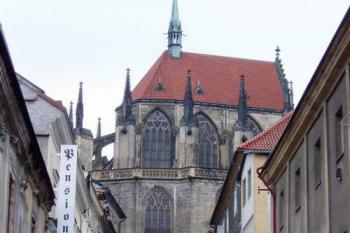Chrám sv. Bartoloměje (2004 © Lenka Daňková)