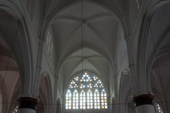 pohled na chór a ke vstupu do katedrály ( © Jan P. Štěpánek 08/2015)