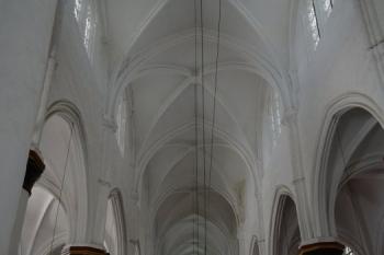 interiér katedrály s muslimskými prvky ( © Jan P. Štěpánek 08/2015)