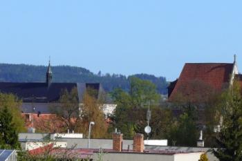 Klášter s kostelem sv. Jiljí od jihovýchodu. (© Jan Sommer, 05/2008)