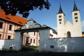 Klášter Milevsko (© Jiří Cukr, 06/2003)