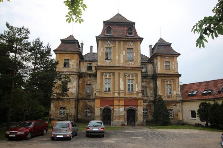 Trstín