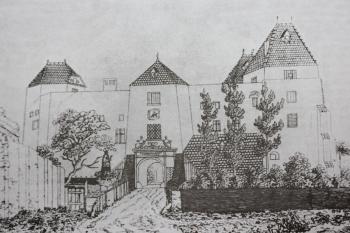 Severní průčelí na počátku 19. stol. před přestavbou. ( © zdroj: M. Plaček, M. Bóna, Encyklopedie Slovenských Hradů, Libri, Praha, 2007.)