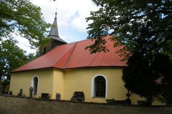 Kostel sv. Zikmunda (© Jiří Špaček, 05/2016)