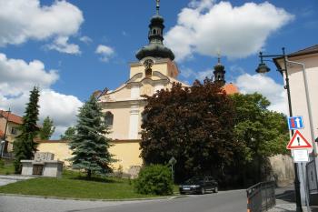 Mnichovice kostel (© Jiří Špaček, 05/2016)
