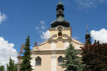 Mnichovice kostel (© Jiří Špaček, 05/2016)