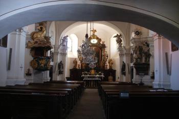 Interiér kostela v Mnichovicích (© Jiří Špaček, 05/2016)