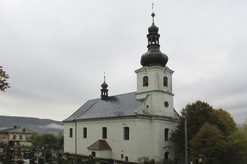 Kostel sv. Jana Nepomuckého v Karlovicích u Vrbna pod Pradědem (© Pavel Vítek 10/2015)