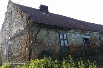 Hraza - bývalý hostinec (Rozehnal Ivo 05/2016)
