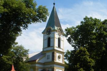 Opolany kostel (© Jiří Špaček, 06/2016)