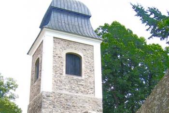 Opevněný kostel sv. Jana Křtitele ve Velké Bíteši ( © Pavel Vítek 06/2007)