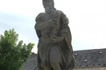 Svatoplukova socha v Lošticích (© Pavel Vítek 09/2020)