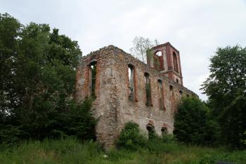 Karpniki kostel (© Jan Pospisil, 07/2016)