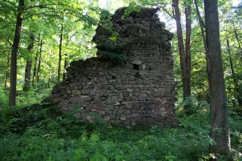 Opevnění předního nádvoří (© Jan Pospisil, 07/2016)
