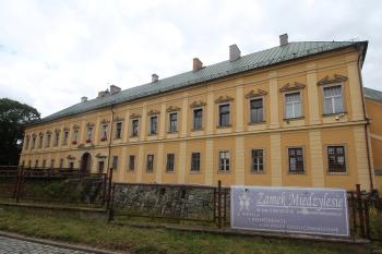 Barokní část zámku. (© Luděk Vláčil 07/2016)