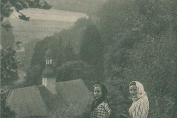 Kostel na dobové pohlednici kolem r. 1914 (zdroj: http://dolny-slask.org.pl/)