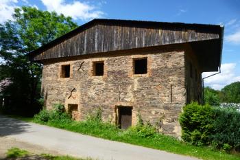 Kořen-starý zámek (© Vlastislav Mareček, 06/2016)