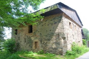 Kořen-starý zámek (© Vlastislav Mareček, 06/2016)