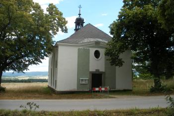 Lhotka - kaple sv. Anny (© Jiří Špaček, 08/2016)