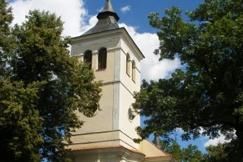 Bezdědice - kostel (© Jiří Špaček, 07/2016)