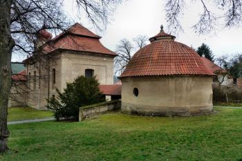 Kostel sv. Mikuláše ( © František Kinař 05/2017)