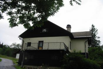 Jižní strana zámku (© Dušan Dohňanský 07/2020)