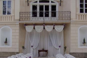 Svatba v předzámčí (© romana procházková, 07/2011)