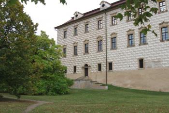 V zahradě (© klobouk, 10/2009)