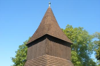 Sudoměř - dřevěná zvonice (© Jiří Špaček, 08/2016)