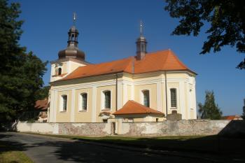 Chorušice - kostel (© Jiří Špaček, 08/2016)
