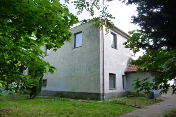 bývalý lovecký zámeček Opatovice (© Vlastislav Mareček, 05/2016)