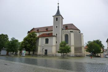 augustiniánský konvent s kostelem Nenabevzetí P.Marie-Domažlice (© Vlastislav Mareček, 06/2016)