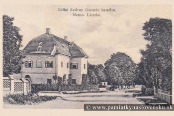 Kaštěl na dobové pohlednici (1920) (© zdroj: http://www.pamiatkynaslovensku.sk/)