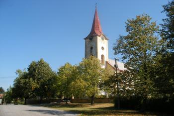Sloveč - kostel (© Jiří Špaček, 09/2016)