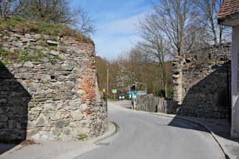 předbrání Raabské brány (© Pavel Zany Komárek 16. 4. 2016)
