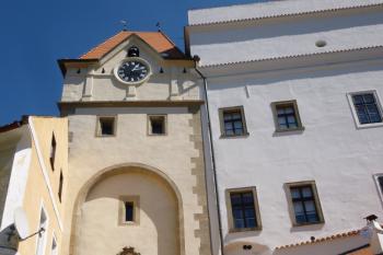 Jindřichův Hradec-bývalý jezuitský seminář s gymnasiem a kaplí sv. Víta (© Vlastislav Mareček, 08/2016)