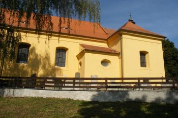 Seč - kostel (© Jiří Špaček, 09/2016)