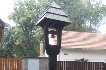 Hostavice - zvonička z r. 1730 (© Jiří Špaček, 09/2016)