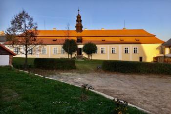  (© Johanna V. Karenová 10/2019)