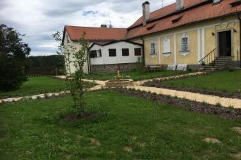  (© Johanna V. Karenová 06/2020)