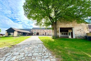  (© JOHANNA KARENOVÁ  05/2025)