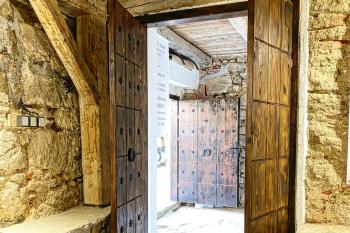  (© JOHANNA KARENOVÁ  06/2024)