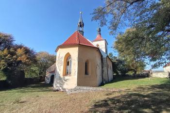 presbytář kostela z východu (© Jaroslav Špiroch  10/2026)