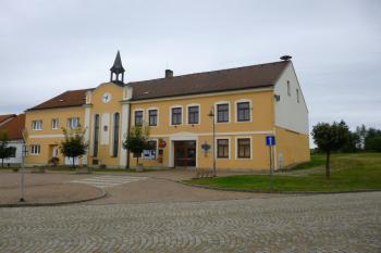filiální dům boromejek s kaplí sv. Rudolfa v Nové Říši (© Vlastislav Mareček, 08/2016)