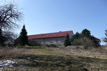 celkový pohled na areál od severovýchodu ( © Jan P. Štěpánek 03/2011)