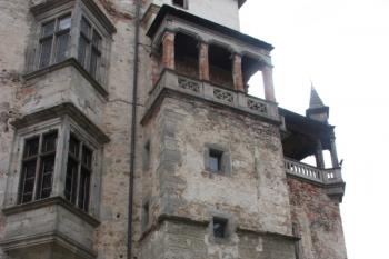 Západní část Rejtova paláce z nádvoří ( © Ivan Grisa 05/2011)