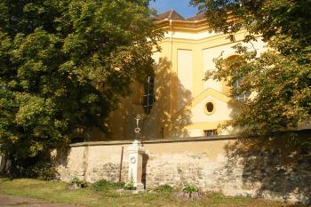 Chválenice - kostel (© Jiří Špaček, 9/2016)